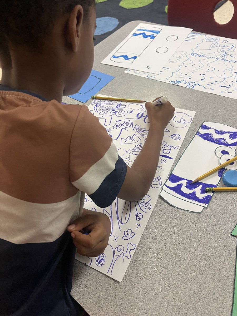 DrJacieMaslyk's tweet photo. Thinking like a #maker starts with curiosity and is developed with creativity, collaboration and problem solving. Last week I worked with teachers around #STEAM and learning in the #makerspace. Check out https://t.co/DVxbeDC4LP for classroom resources. https://t.co/cerBMmMK6d