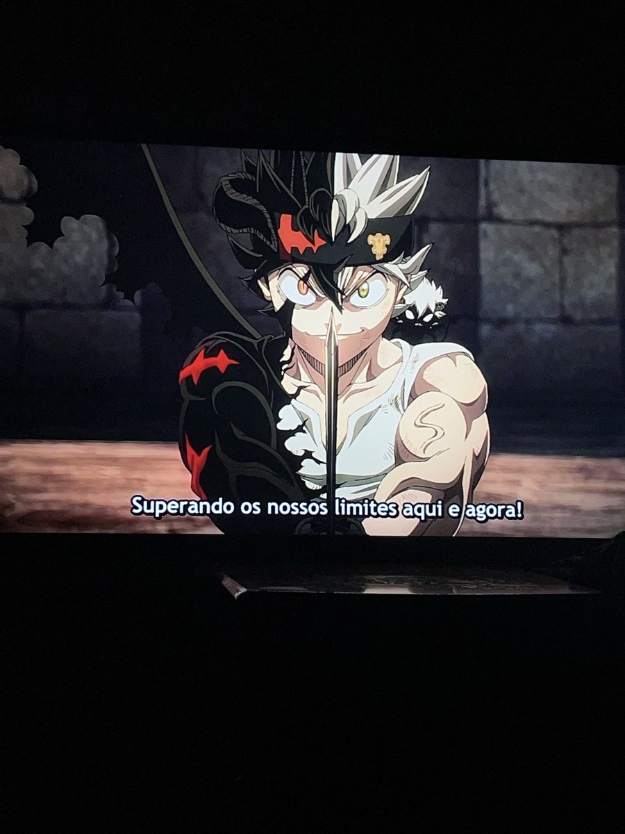 VicAllencar's tweet photo. primeiro episódio de black clover tá incrível meu deus https://t.co/j5V0Nf3y7n