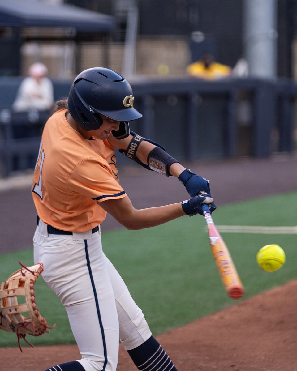 GaTechSoftball's tweet photo. We're just ✌️ weeks out from the start of the fall ball slate against Mercer, so let's throw it back to last season's 15-2 win over the Bears 😤

While we gear up for preseason, tap in to secure your spot at Mewborn for the 2027 season ⤵️
🎫 https://t.co/JQvFcXMdKT

#StingEm 🐝 https://t.co/X7TCxMzftP
