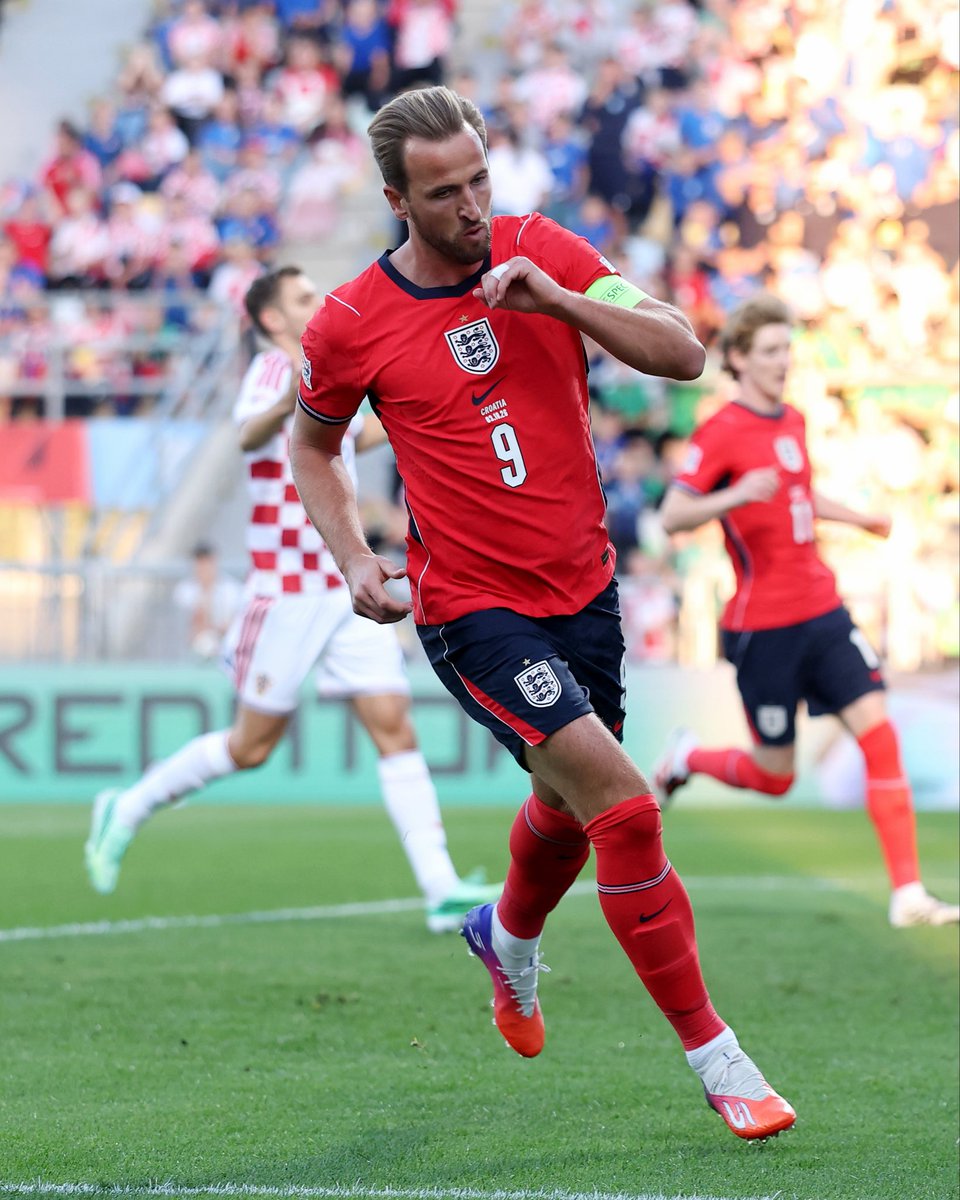 HKane's tweet photo. What a win! Dominant from minute one. Proud of the boys, let’s carry this on and finish this block of games on a high at Wembley! 🙌🏴󠁧󠁢󠁥󠁮󠁧󠁿 https://t.co/JEECnPGieS