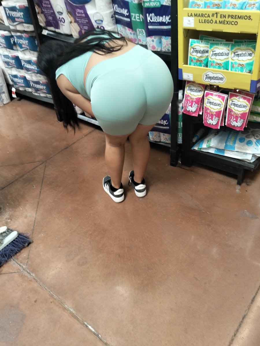 Alejandrapqo2's tweet photo. Aquí haciendo las comprar en el Walmart! https://t.co/uIFC5DUwjV
