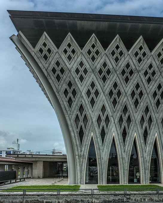 SciFiArchives's tweet photo. Japanese brutalism has a style of its own. https://t.co/AopCfkqsfW