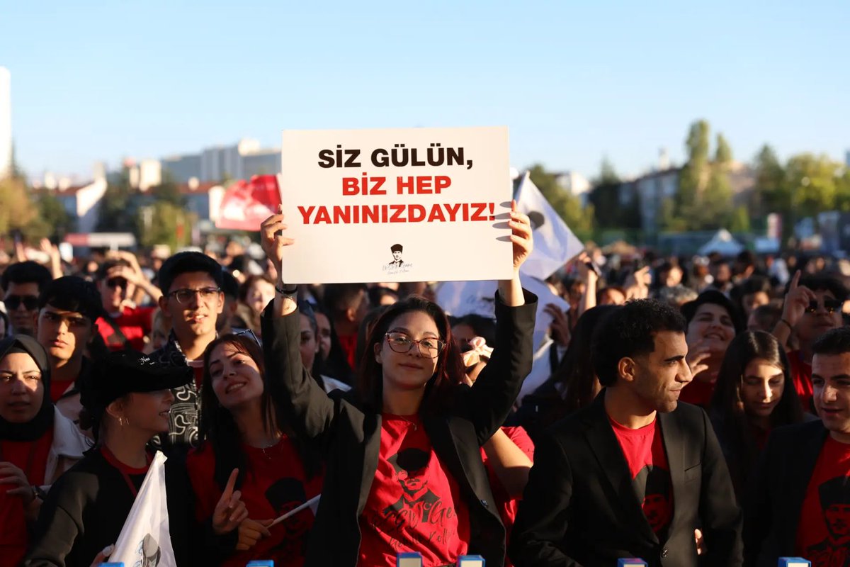 losev1998's tweet photo. ♥️Anıttepe'de yüz binler bir arada♥️
Sevgi, iyilik ve umut dolu mücadelemizin sonunda mutlaka
BİZ KAZANACAĞIZ!
#AtamİzindeyizLÖSEV https://t.co/mDSQ2SiLiv