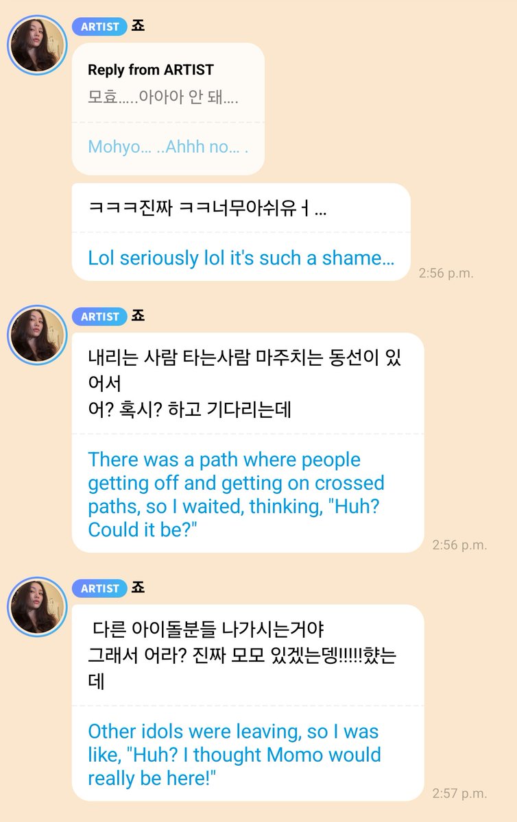 godmitzu's tweet photo. Jihyo was waiting for Momo with her camera out at the airport but the timing was off by 10 minutes. They're saying it's like a k-drama and a long distance relationship 😭😭 https://t.co/SLYQQEaFg7