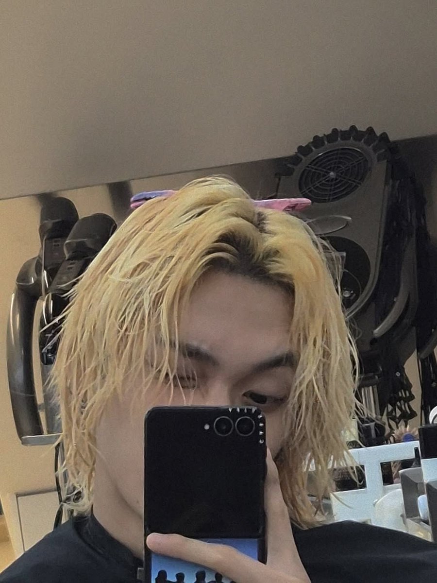 babieduckky's tweet photo. พ่อจ๋าเซนใบอนุญาตไปทัศนศึกษาให้หนูหน่อย https://t.co/dxkasE5wKl