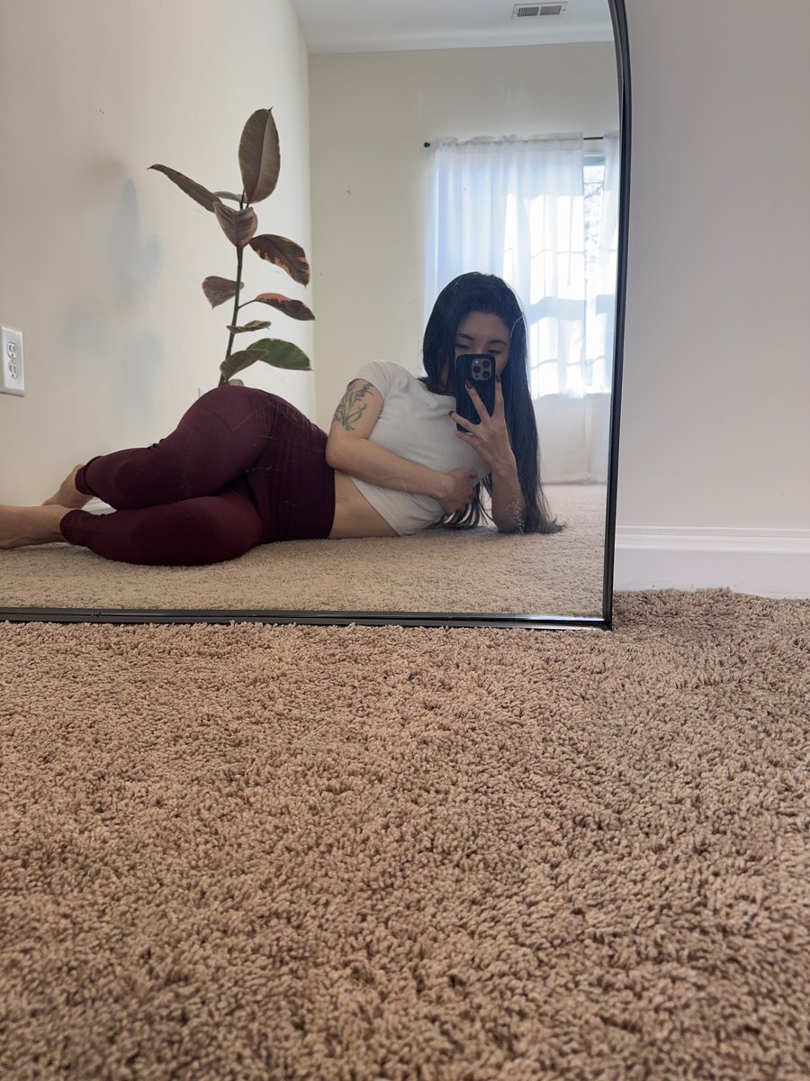 carokorean's tweet photo. eat me? https://t.co/fJdNhsEhkd