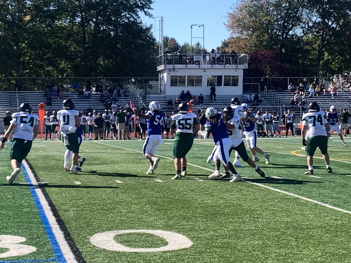WeHartford's tweet photo. Spencer Boucher Zazzaro throws one TD pass and runs for four others- two over 50 yards and Hall is dominating Enfield 44-13 at half.@WeHartford @HallWHAthletics https://t.co/nUeTB2E0Dr