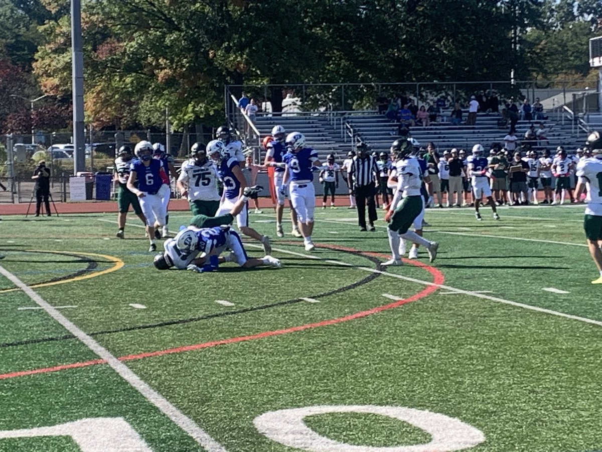 WeHartford's tweet photo. Spencer Boucher Zazzaro throws one TD pass and runs for four others- two over 50 yards and Hall is dominating Enfield 44-13 at half.@WeHartford @HallWHAthletics https://t.co/nUeTB2E0Dr