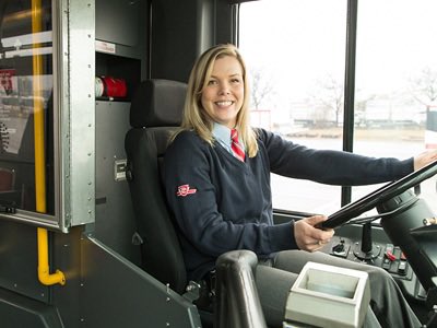 6ixbuzztv's tweet photo. The TTC is hiring drivers and you can make up to $43 an hour without a college or university degree. 

Would you take this job? 🚍💭 https://t.co/Rsuh3AX8bR
