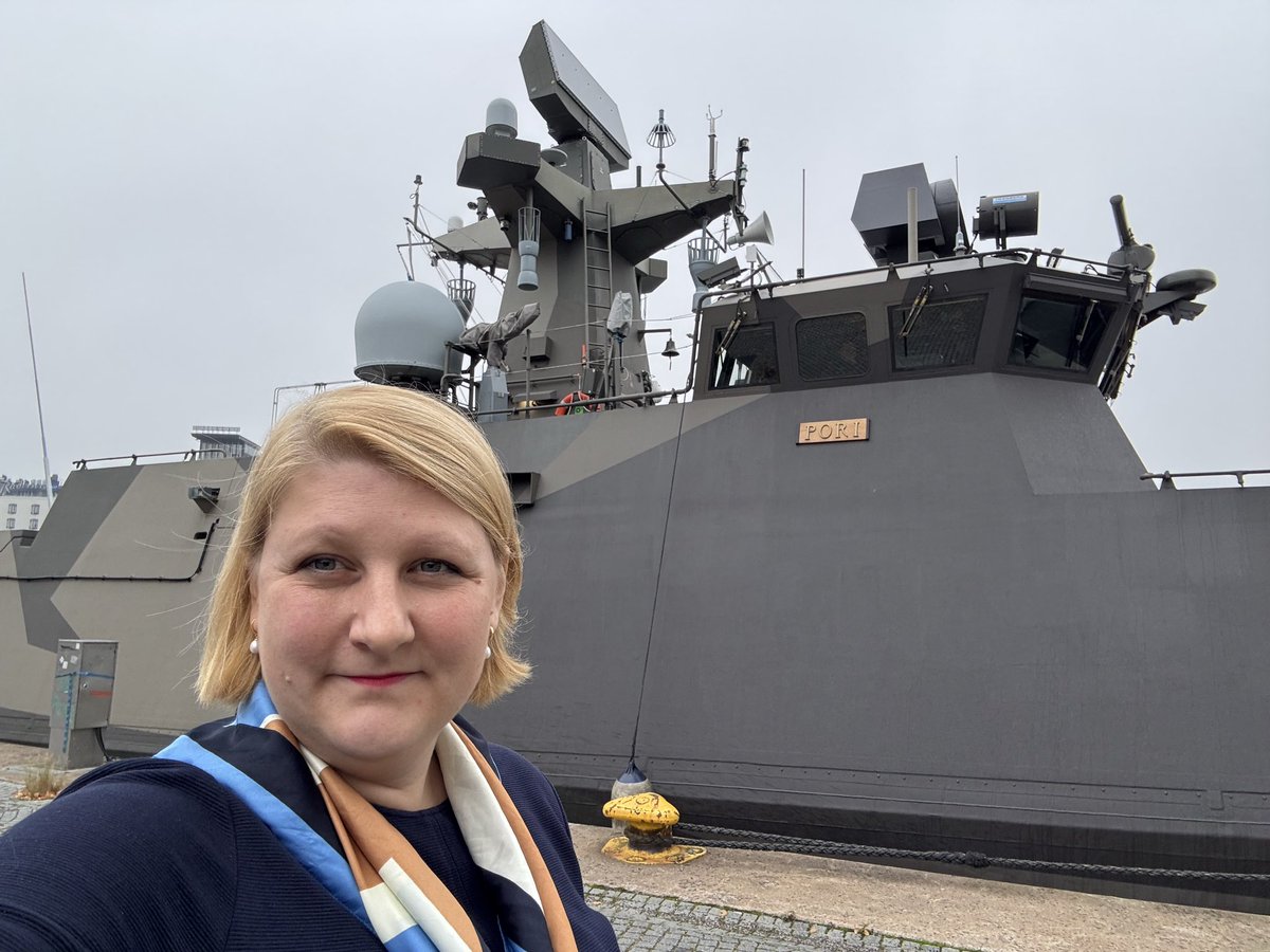 LianaFix's tweet photo. No better place than the Helsinki Security Forum by @FIIA_fi and @HiskiHaukkala to discuss the ideas of my book with a Finnish audience - moderated by the wonderful @MarcoSiddi 👇 https://t.co/v9hQy2CNJi https://t.co/qjX82GvCzS