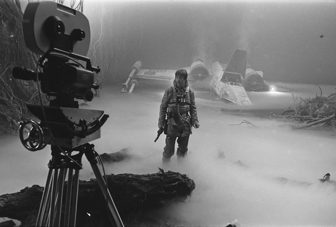 SciFiArchives's tweet photo. The Empire Strikes Back behind the scenes photo. https://t.co/It985X05bS