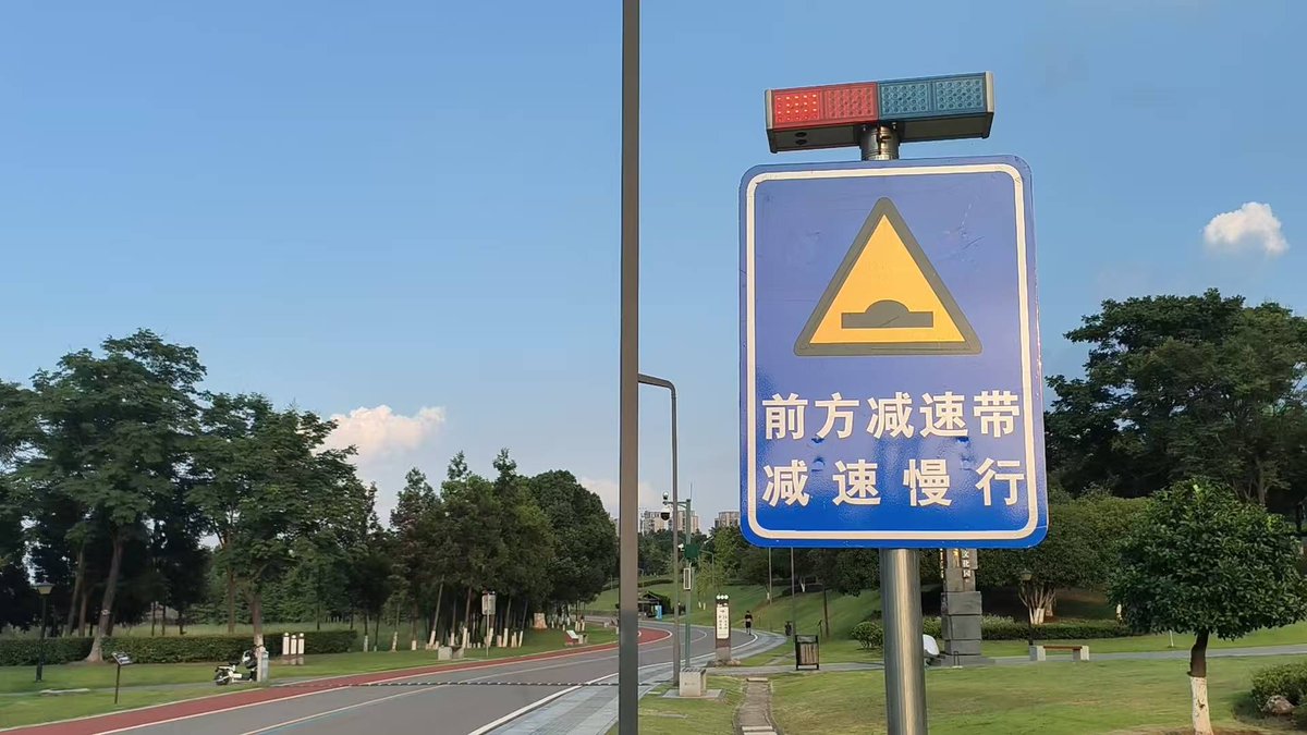 tri95f58431's tweet photo. [@Someone I'm spooked by] This 怖子范妒 energy is giving major red flags—stay safe out there! https://t.co/07dLll2SFU