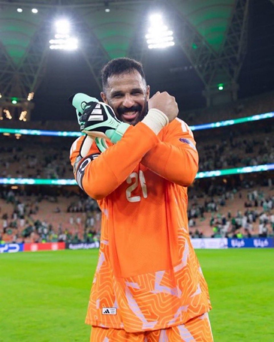 B_A_turkistani's tweet photo. الحمد لله والشكر لله 

مبرووووك  يارجالنا وصقورنا 🇸🇦💪🫶🏻

باقي خطوة 🤲🏻🏟️🔥🏆

نبغى نشووووف ٦٠ الف عاشق ومحب 💚🔥🇸🇦✅

أشتقنا لفرحة المنتخب وايام الذهب 🤲🏻🏆

شكراً لكل من حضر واجتهد ودعم وساند 🌹🙏 https://t.co/COFq4cydId