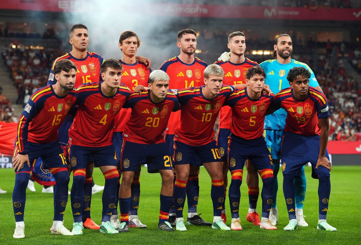 EspanaHQ tweet picture