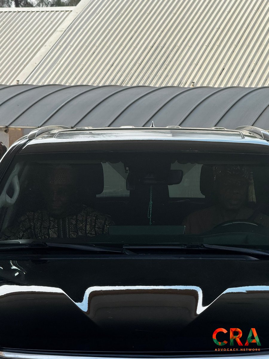 CRA_Advocacy's tweet photo. Our incoming President, HE Atiku Abubakar (@atiku), and his Vice, HE Rotimi Amaechi at the NNPC filling station Guzape to buy fuel earlier today.

Stay tuned for more. 

#Atiku2027
#AtikuAmaechi https://t.co/bTGLcdVPj3