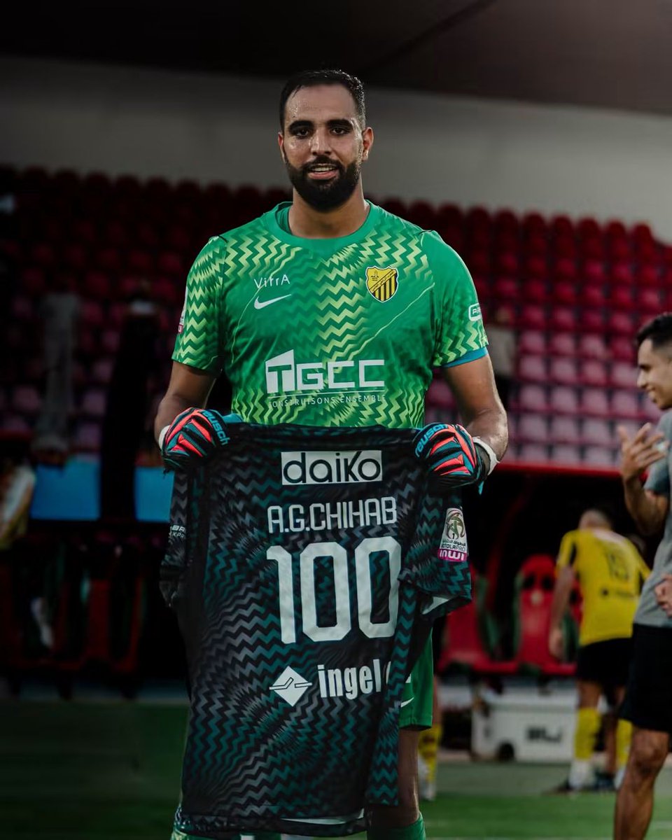 MAS_Fez's tweet photo. عميدنا صلاح الدين شهاب يكمل 100 مشاركة بقميص فريقنا 💯

#DIMA_MAS 💛🖤
#ديما_ماص https://t.co/y9LptFe1lp