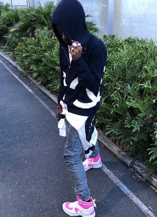 DodoFits's tweet photo. Lil Uzi Vert wearing Chanel Double Logo Zipper https://t.co/cdnz8eIeCw