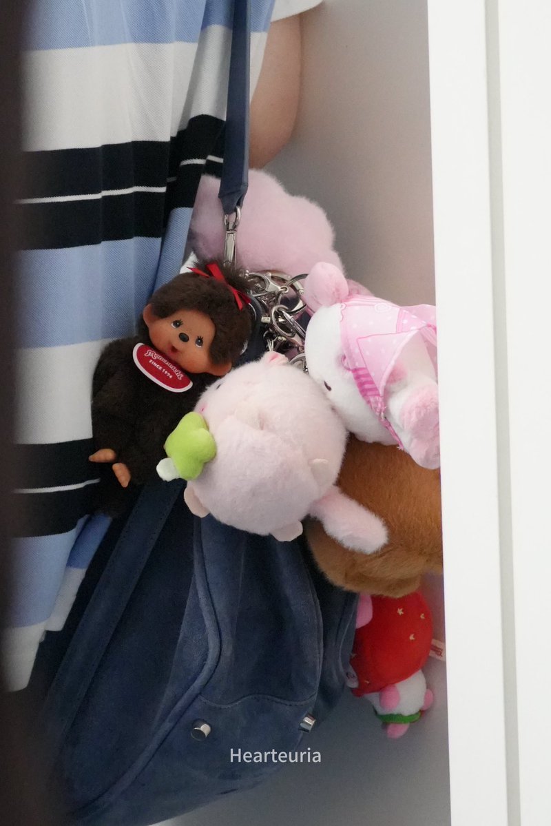 Horu_pan's tweet photo. さくちゃんのカバンにモンチッチに付いてるやん😭😭😭😭😭😭😭😭😭😭 https://t.co/MXZqG407BI