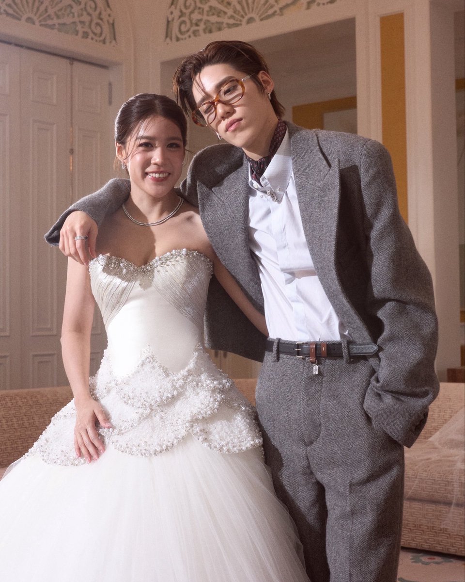 _muffinp's tweet photo. เจ้าสาวคนสวย พี่สาวน้องพีพีในวันแต่งงาน ใส่เครื่องประดับจาก @cartier ชุดเจ้าสาวจาก miss sohee น้องชายก็หล่อสุดๆ เหมือนอยู่ในนิยายแต่มีอยู่จิง ชอบมาก🥹🤍

#PPKritt https://t.co/8TJOo8pflp