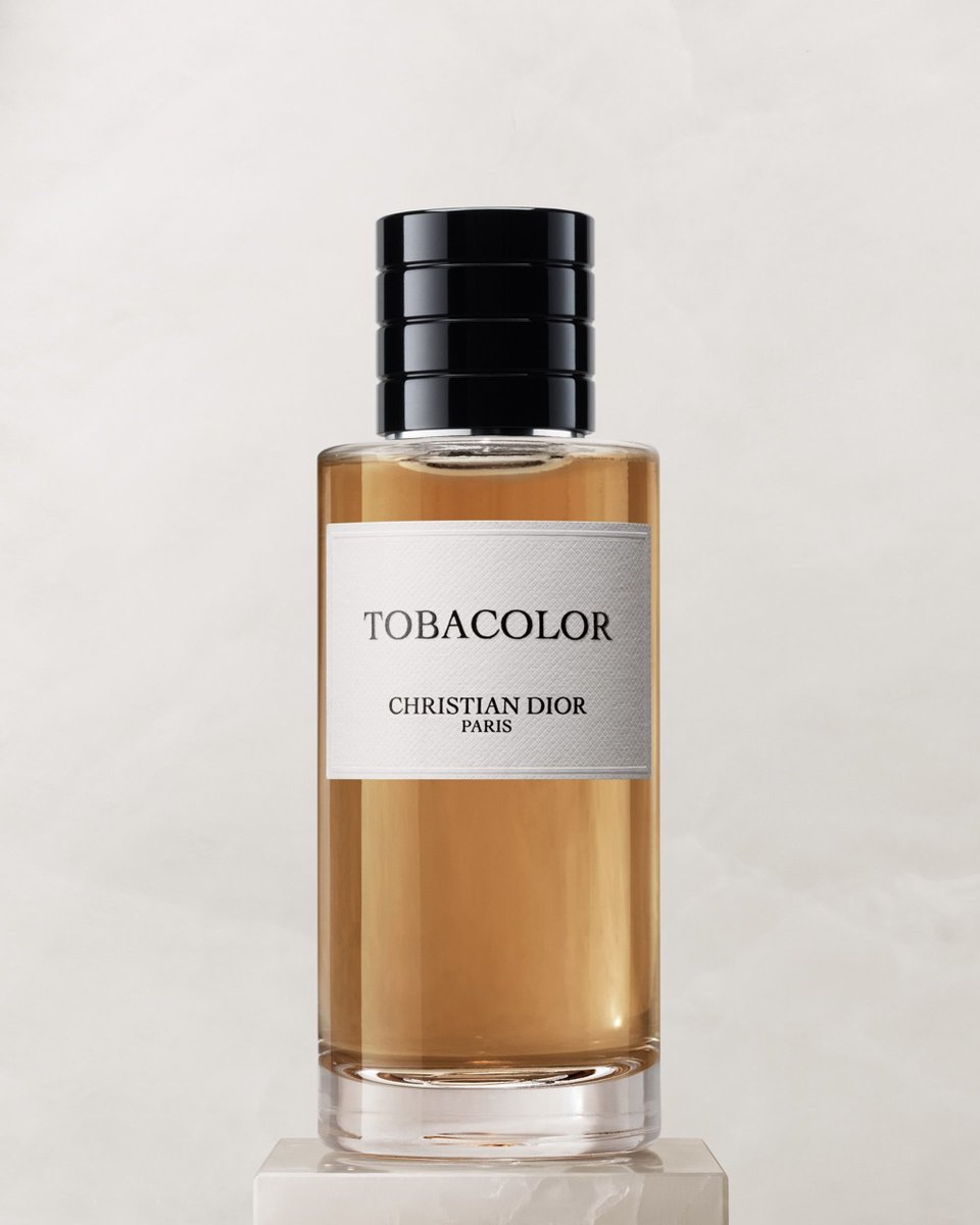 FragranceAESTCS's tweet photo. these are the two perfumes I used to wear and people could literally smell me from across the room https://t.co/dUo9ECCAZ8