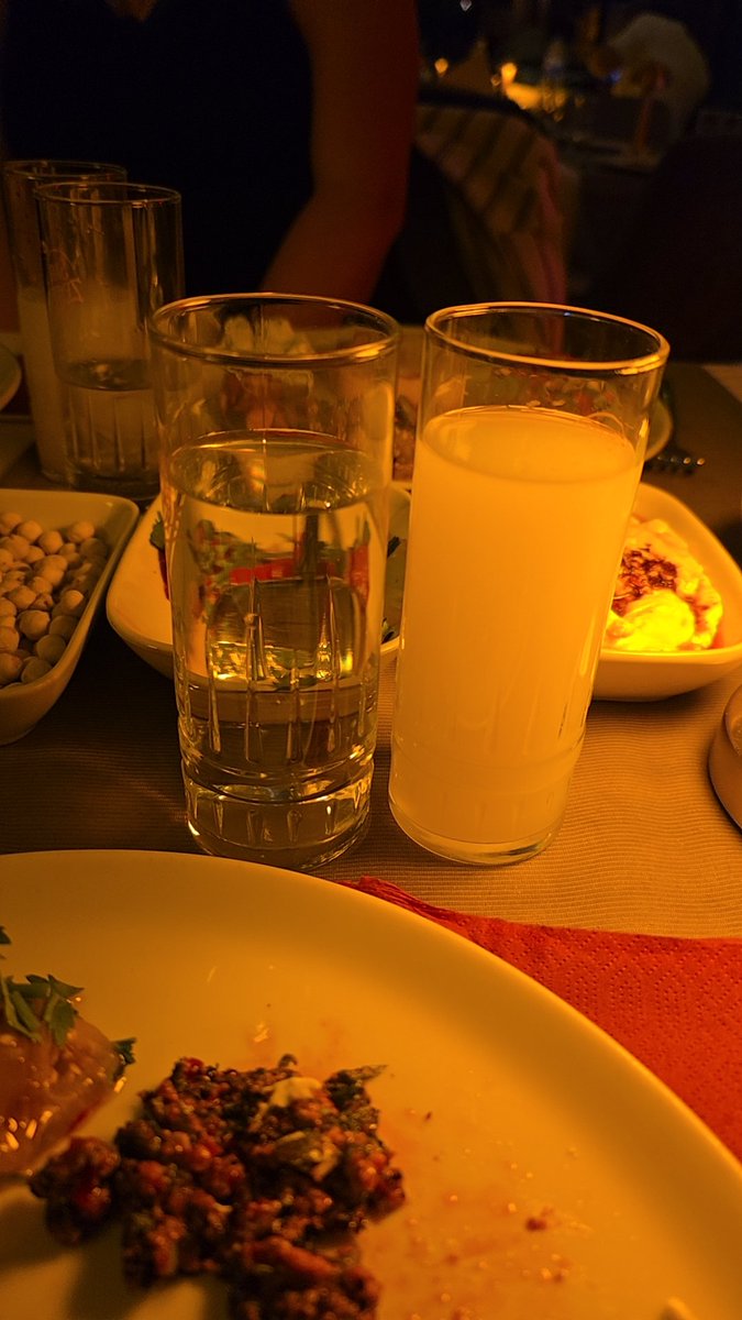 nlgnnnh's tweet photo. Hallederiz ;
Ama önce içmem lazım..����
#Saluti
#Enjoy🥂 https://t.co/IFiTLFNTCE
