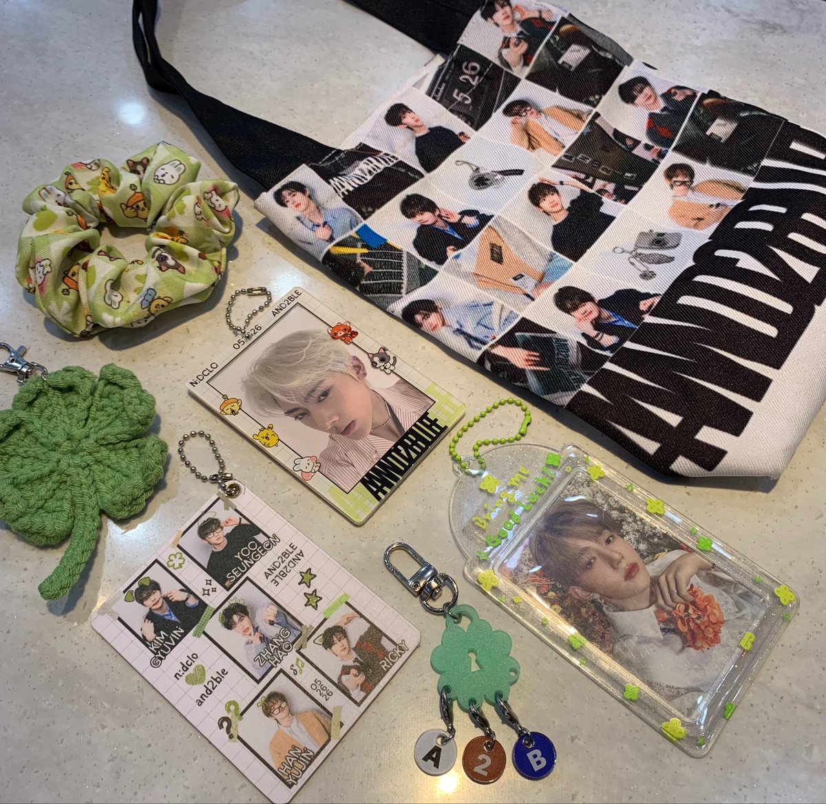 luvienroze_'s tweet photo. ⋆.˚luck essentials ☘️⋆.ೃ࿔*:･

#and2ble #ndclo https://t.co/NMcRRcORth