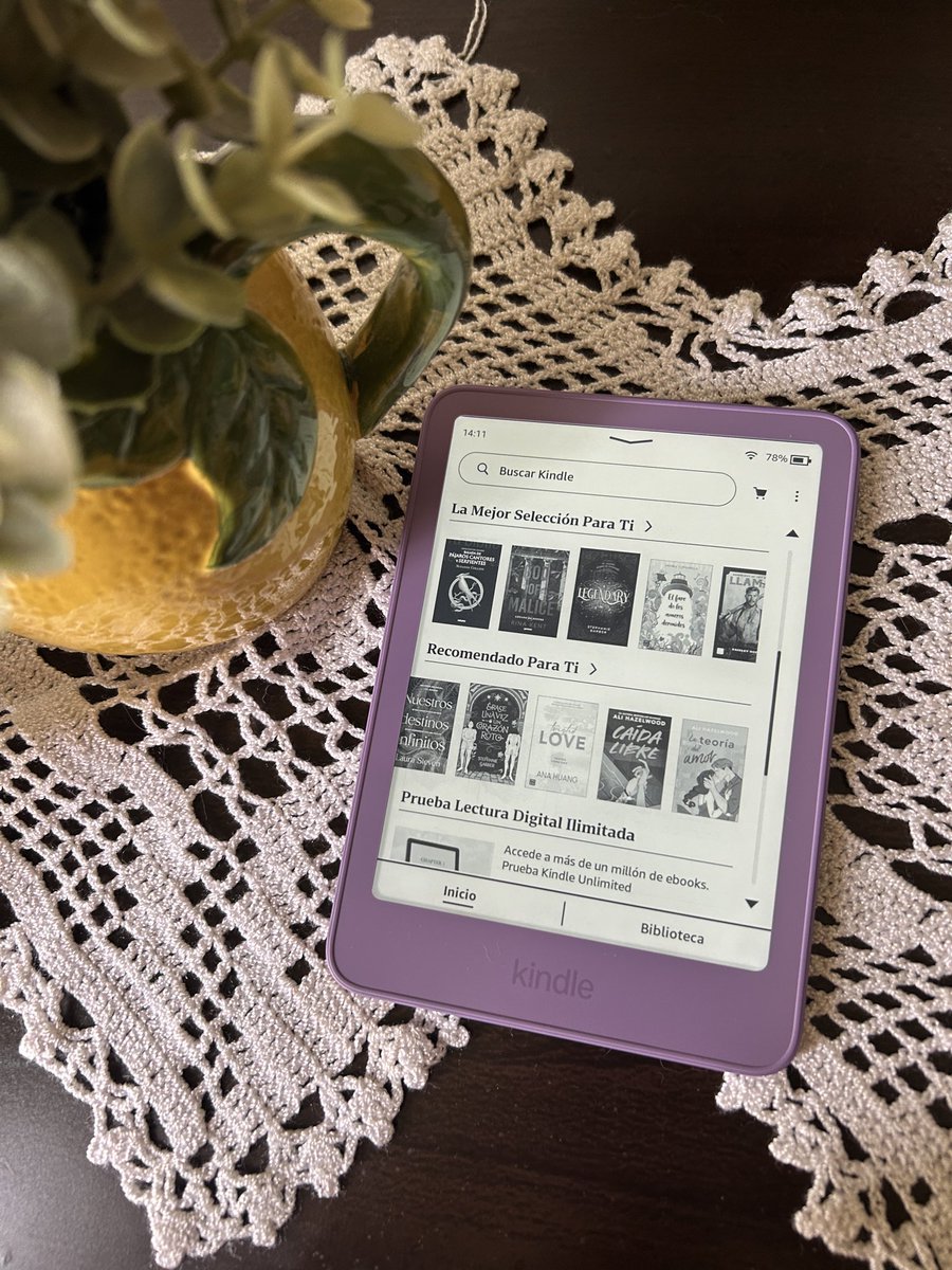 serenwrites_'s tweet photo. Llegó mi Kindle morada ube 💜 https://t.co/rVypfnBhdQ