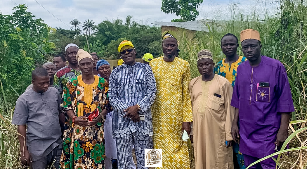 Hongangaria's tweet photo. Days after flooding displaced several families across parts of Osogbo and its environs, I visited some of the affected communities to see the situation firsthand and understand the extent of the damage. https://t.co/jXEoaMB3Lt