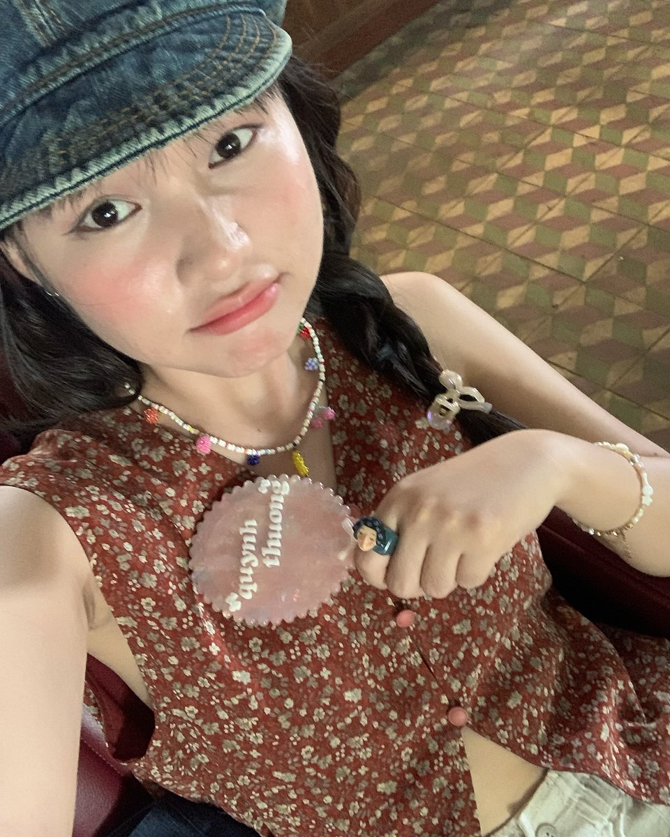 dieyves's tweet photo. 困ったときはいつでも呼んでくれ、すぐ駆けつけるから。 😂
EUzS https://t.co/6ldJplwS0y