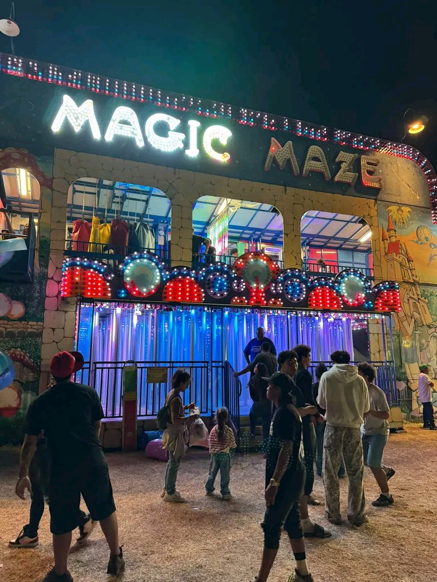 troy_hashimoto's tweet photo. and unforgettable touch to our beloved island tradition.

A huge thank you and great job to Fair Director Daryl Fujiwara for his outstanding coordination. Putting together an event of this scale takes immense dedication and countless hours of planning, https://t.co/1N2PtDwUYz