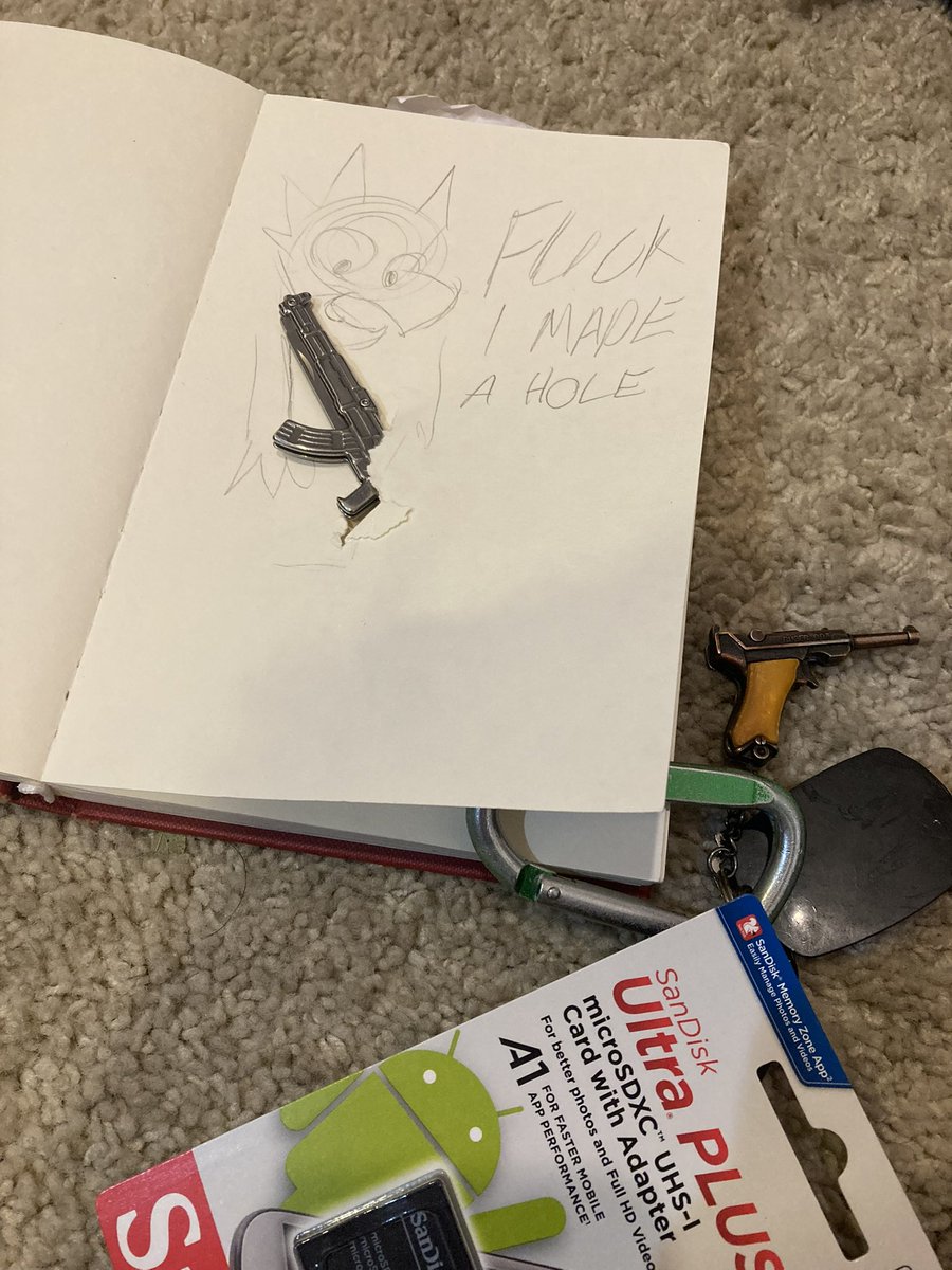 _Kroboldo's tweet photo. @ToxicChudArtist I think I took a downgrade over the years from being out of practice having to pivot to ‘real job’ but soon my new power tools and squaring away problems at my day and night job will afford me more time (or probably fart away playing Zelda to unwind). https://t.co/vgLZzSjLi4
