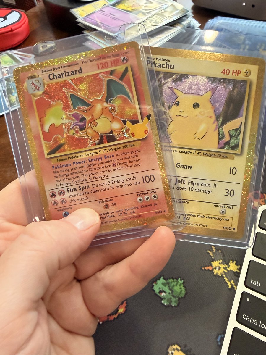 Prtymcfly's tweet photo. Pulled these two classic collection cards from 2 bundles today. I think they look amazing. https://t.co/dS3xGjVzXo