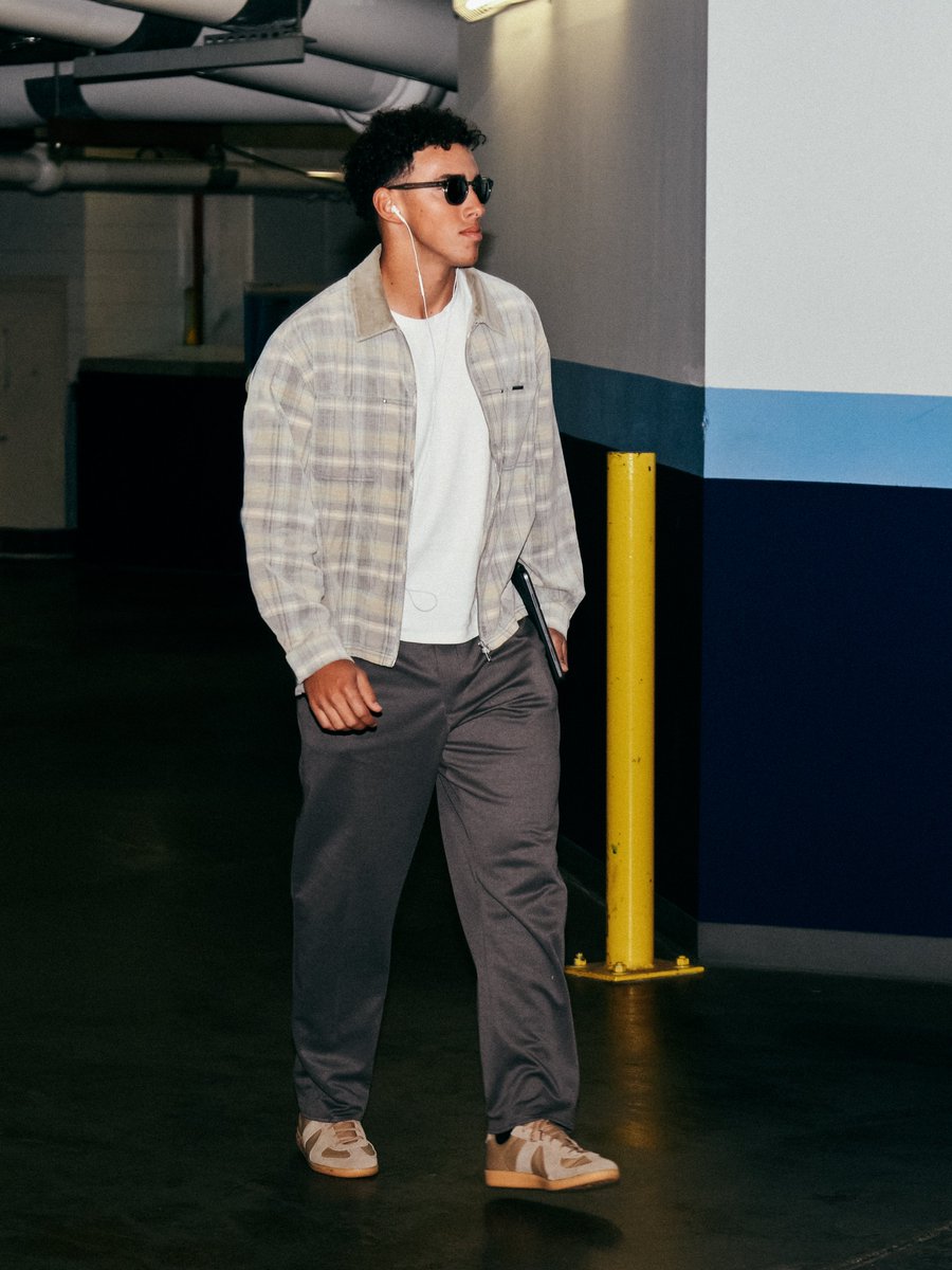 Yankees's tweet photo. Clocking in 💼 

#RepBX https://t.co/RQ8EG0GnEL