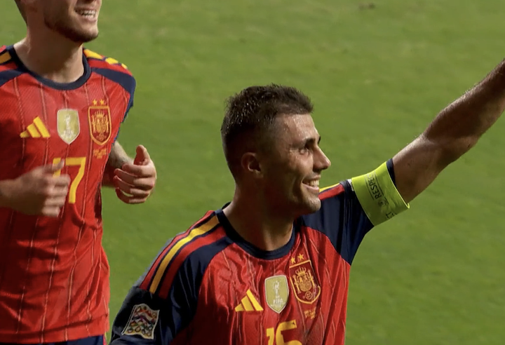 TouchlineX's tweet photo. 📸 - FIRST IT WAS LAMINE YAMAL, NOW IT'S RODRI!

THE BARÇA PLAYERS ARE SCORING THE GOALS TONIGHT! https://t.co/dYEkacxKje