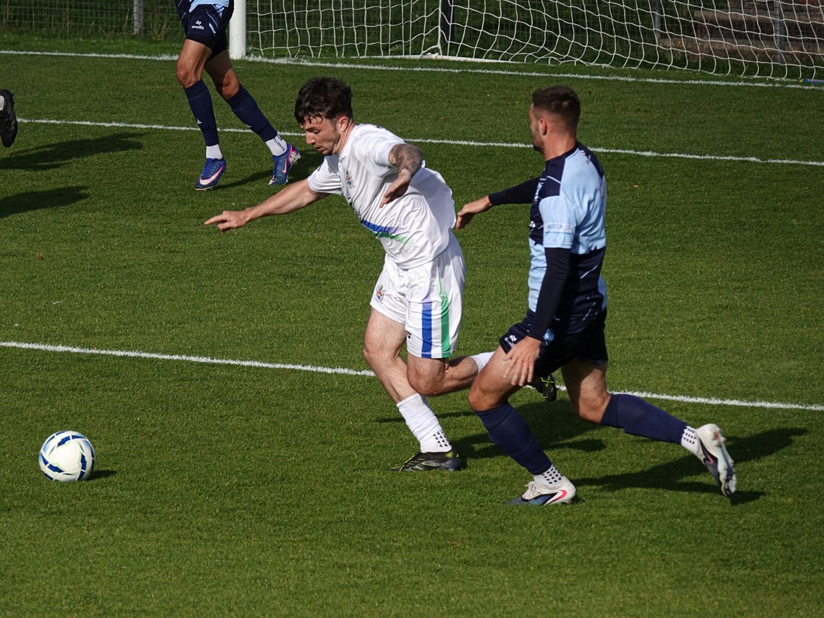 Elmerbat's tweet photo. Pics of @EbacNorthernLge  D1 fixture @bishopafc v @Blyth_TownFC  now up at https://t.co/RZyKM95iUt Welcome back to HP Marcus. Please view in full screen. https://t.co/NbkRvbg2qZ