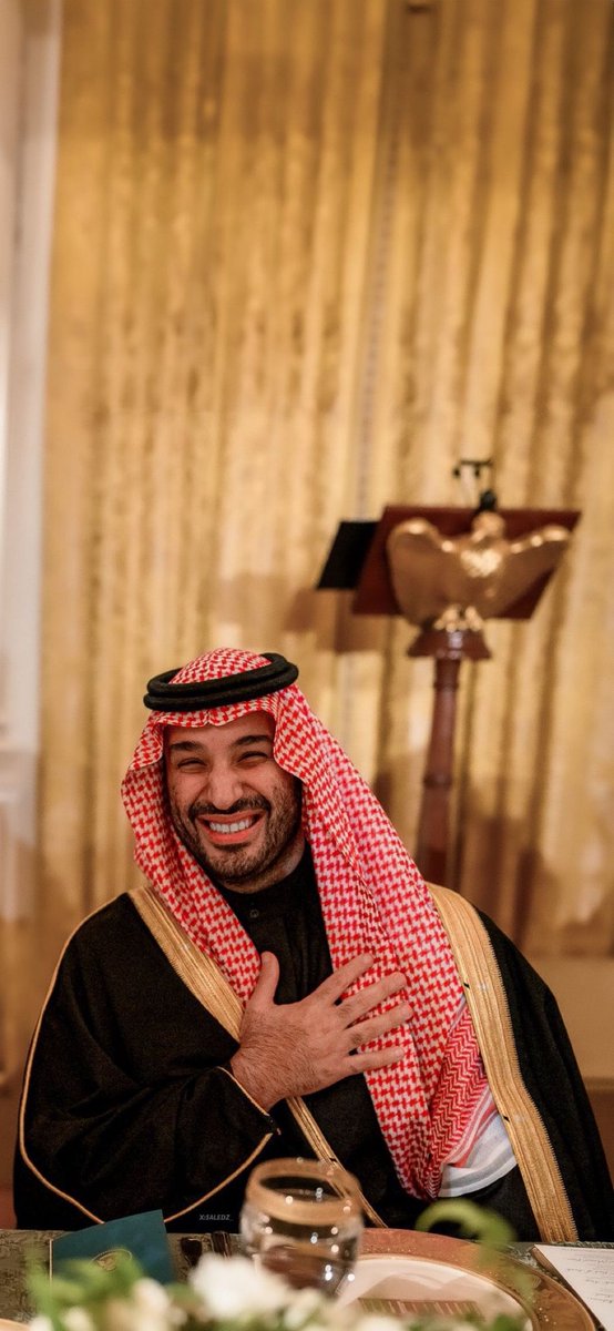 Youssef13030's tweet photo. سمو سيدي له محبة بالقلب ما تحتاج شرح
الله يحفظه لنا ويطول بعمره 🤍
#محمد_بن_سلمان #ولي_العهد https://t.co/2wo6D0pXGJ