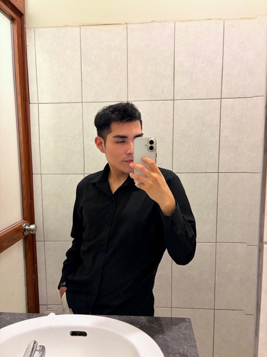 KinglJesus's tweet photo. Sábado que saleee??? 😝😝 https://t.co/uDrLeJAZ22