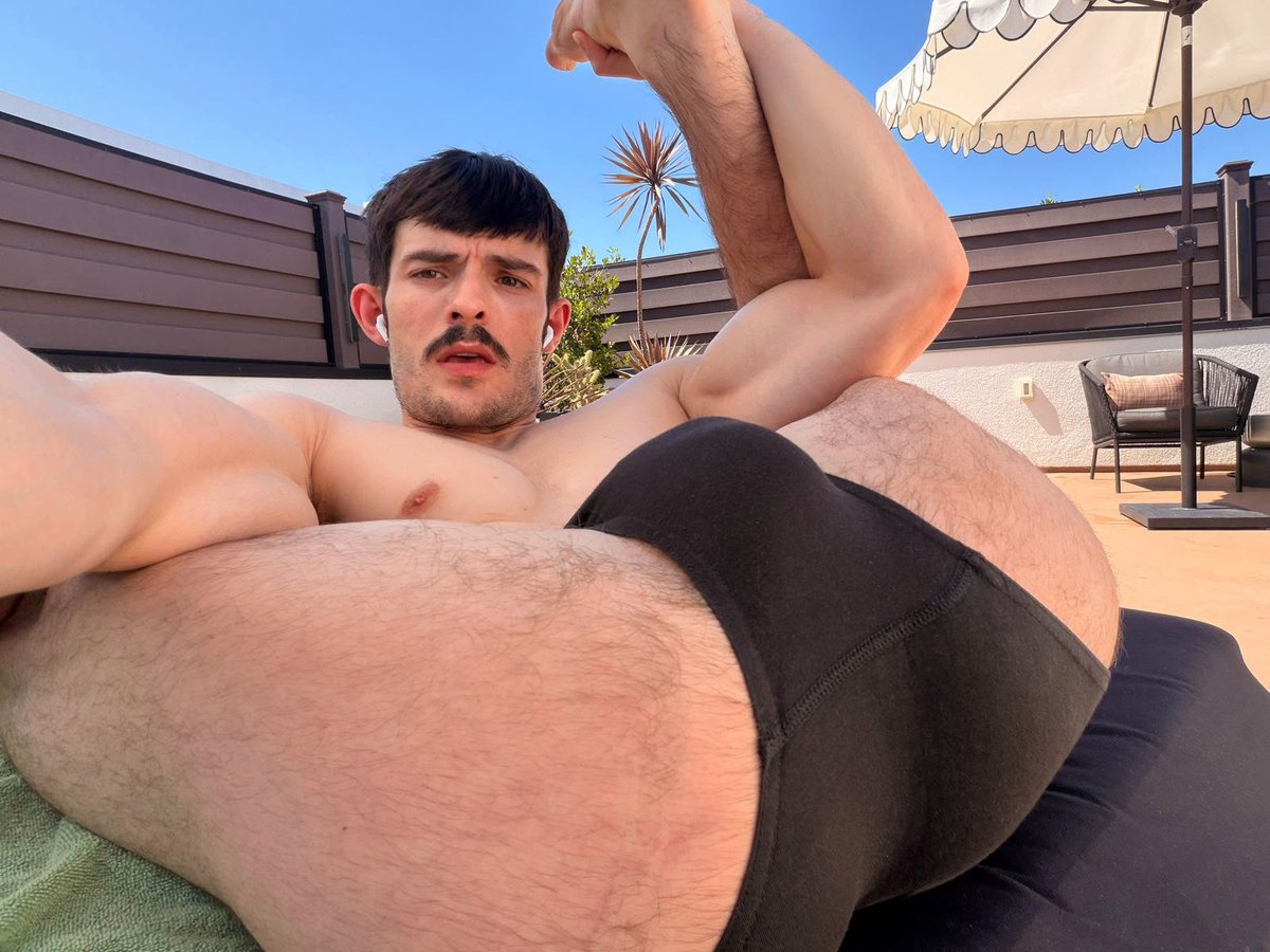 Leedpt1's tweet photo. get my back bro? https://t.co/vwKeIC5x9M