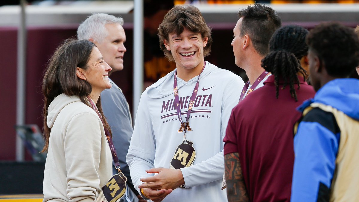 DanOwenMN's tweet photo. Photo Gallery: The #Gophers had a large contingent of recruits on hand to see Minnesota defeat Michigan and win the Little Brown Jug, from 2027 commits to priority targets for 2028 and beyond.

https://t.co/r6p4sXaIEd https://t.co/TQzB5ApL9f