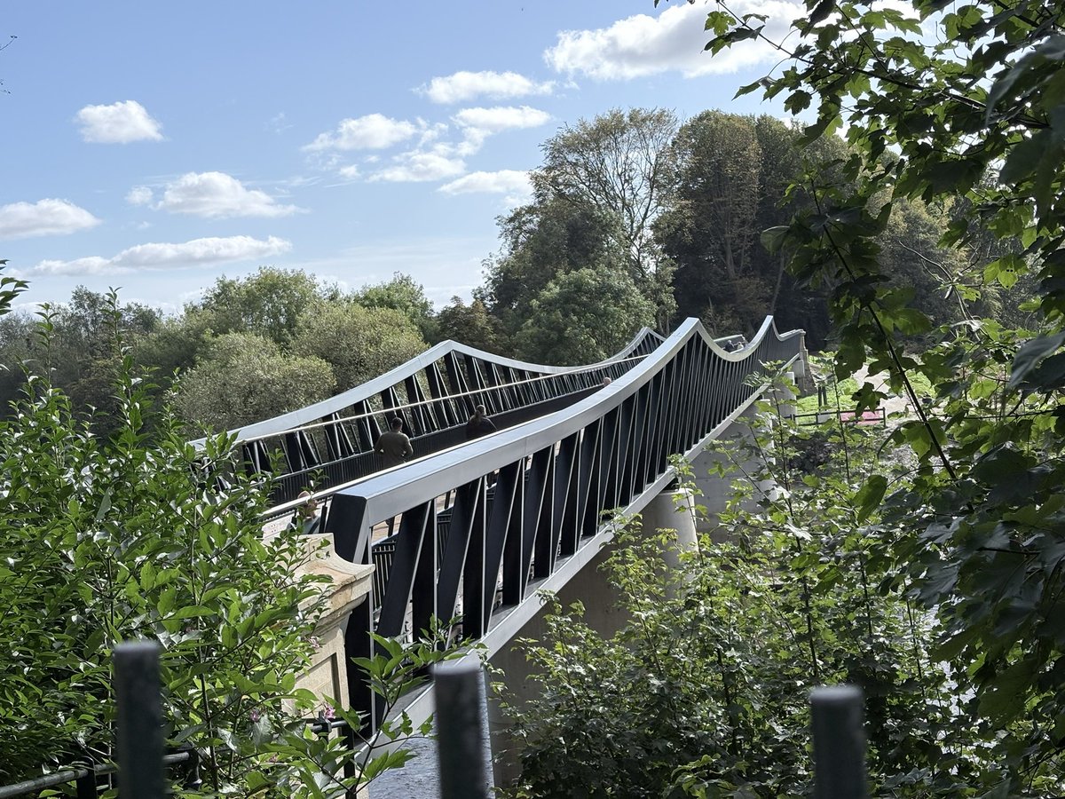 studant47's tweet photo. #Wander #wonder #wellbeing #trambridge #Preston #avenham @ParksInPreston @blogpreston @PrestonsVoice #autumnlight #SaturdaySun #outdoors #nature #lucky https://t.co/GLrKbpzyTW