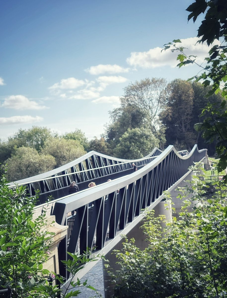 studant47's tweet photo. #Wander #wonder #wellbeing #trambridge #Preston #avenham @ParksInPreston @blogpreston @PrestonsVoice #autumnlight #SaturdaySun #outdoors #nature #lucky https://t.co/GLrKbpzyTW