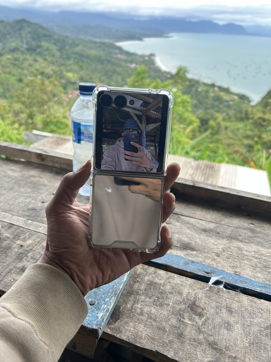 ichandsn's tweet photo. Yuk sedikit lagi desember, bonus, gaji 13, lemburan , reward zero accident, menyala pph21 ku🤣 https://t.co/dzfTLyzXlm