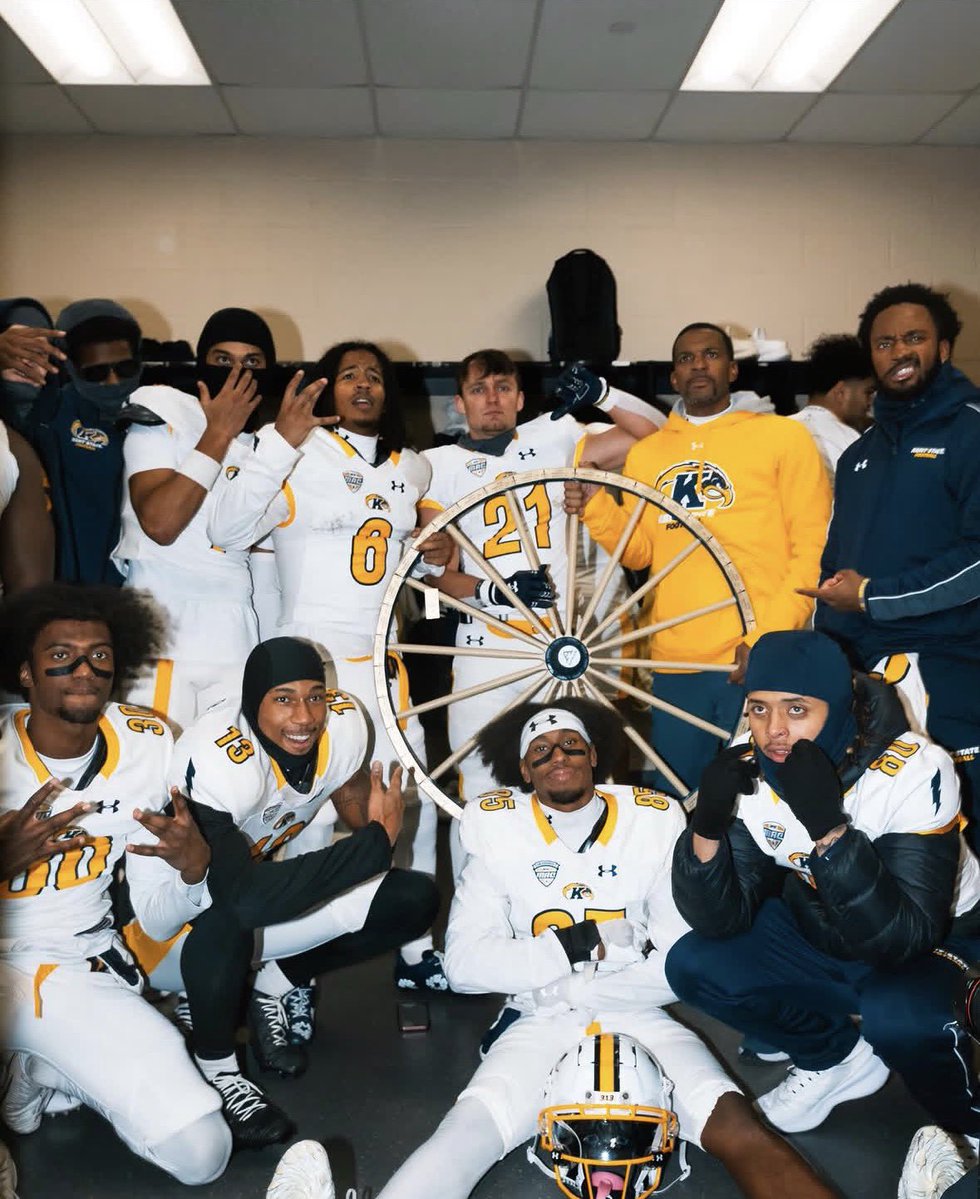 iamstephenlove's tweet photo. Blessed to recieve an offer from Kent State University #agtg🙏🏾 @CoachIsaacVance @CoachRaw_ @Bronco_Recruits https://t.co/wG32KifXXS