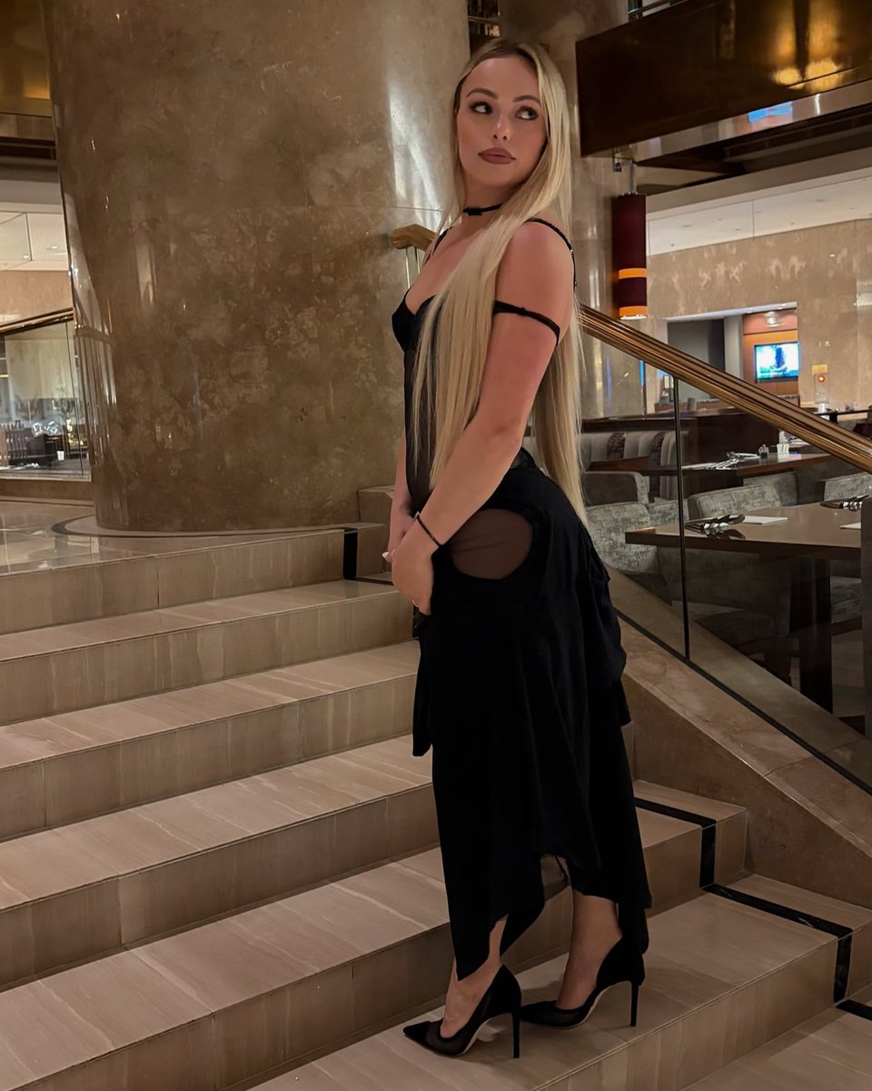 Cryaboutitrp's tweet photo. The event was so amazing.

I hope you all love the film, it was one of my favorites to work in 💋 https://t.co/ojktLsV4Pg