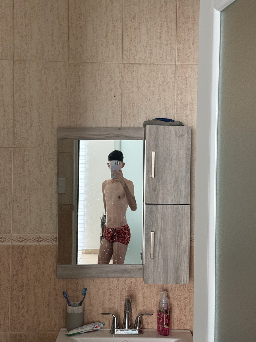 candelitagaitan's tweet photo. Slim thin body❤️‍🔥 https://t.co/QOgw39UFHA