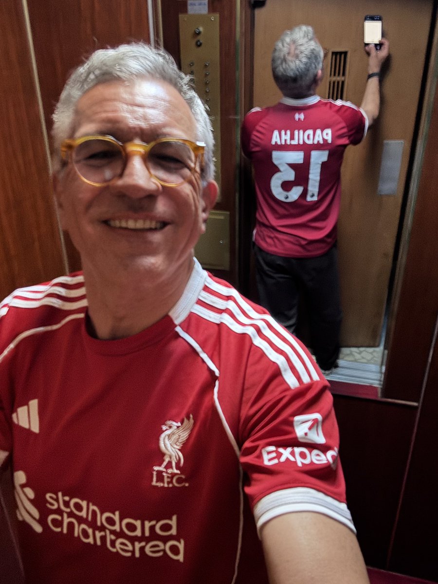padilhando's tweet photo. São Paulo tá vermelha hoje  ! https://t.co/aKhvkKI7JQ