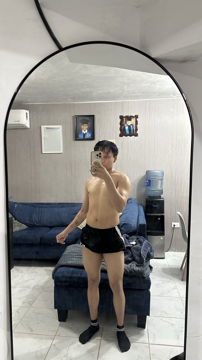 CesarCa93823643's tweet photo. Ayer me tocó mojarme 🥵🥵✨🫢
#fypシ゚viral https://t.co/ggL59va57M