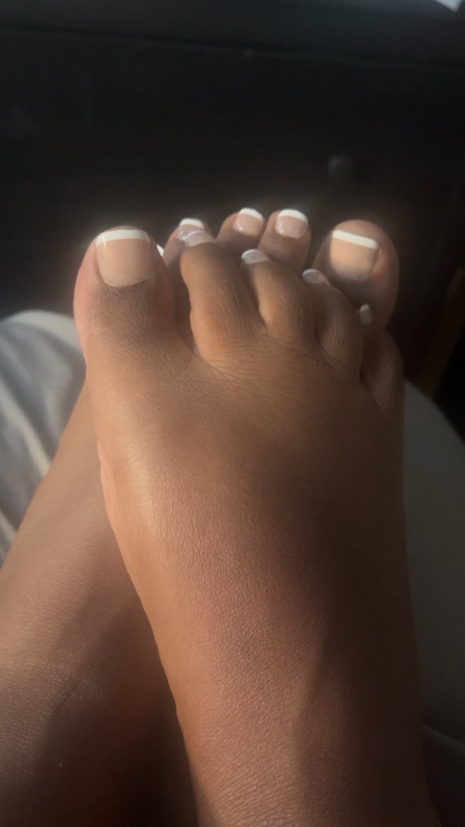ReapingSouls777's tweet photo. Sunkissed ✨
#feetfetısh #feetworshi̇p #feet #FeetCreators #feetfetıshly https://t.co/4ONxXi3xVs