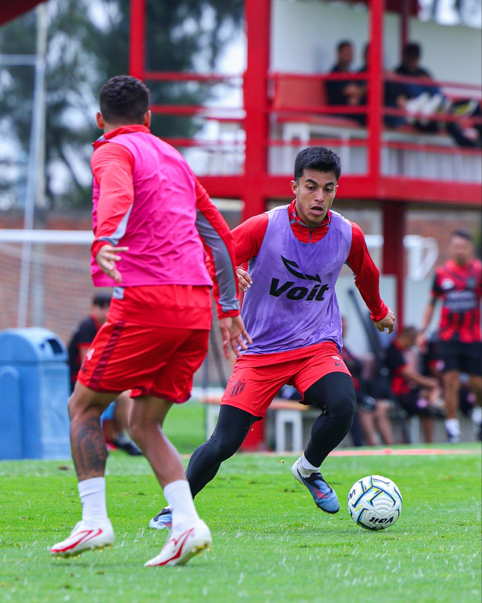 ClubNecaxa's tweet photo. ¡Con Fuerza y Determinación! 🔥🔥🔥
¡Un día menos para el #PACvsNEC! 🇵🇱
#HastaElAlmaGrita ⚡️ https://t.co/zHAb5x3iuc