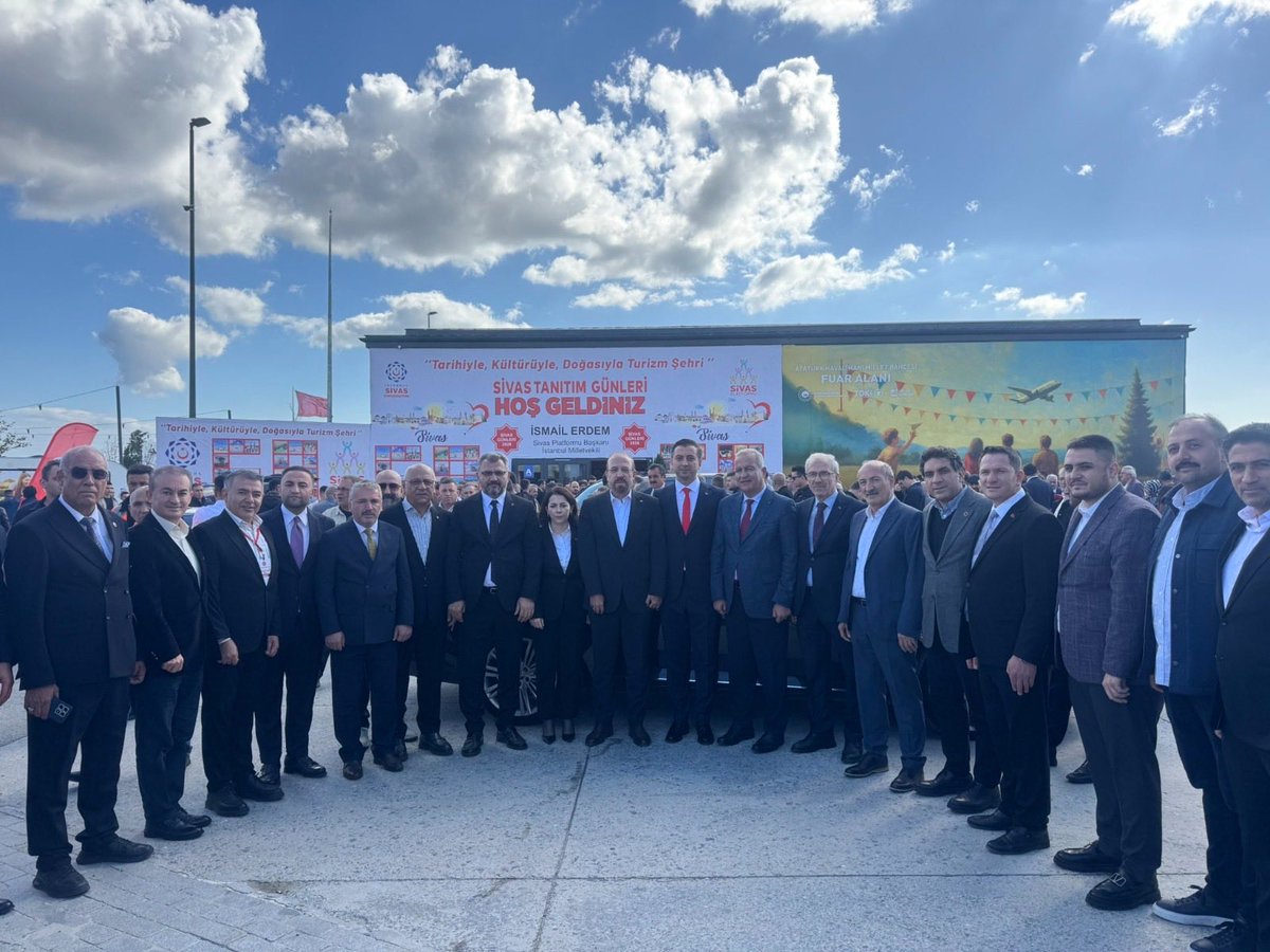 ismailerguness's tweet photo. Sivas Platformu ve İstanbul Sivas Konfederasyonu tarafından bu yıl Atatürk Havalimanı Millet Bahçesi’nde 17’nci kez düzenlenen Sivas Tanıtım Günleri programına katıldık.

Sivas’ın köklü tarihini, geleneksel el sanatlarını, yöresel lezzetlerini ve kültürel zenginliklerini İstanbul’a taşıyan bu kıymetli organizasyonda, Sivaslı hemşehrilerimizle bir araya gelmekten büyük memnuniyet duyduk.

Yiğidolar diyarı Sivas’ın; Hititlerden Selçuklulara, Osmanlı’dan Cumhuriyet’e uzanan medeniyet birikimini, istiklal mücadelemize yön veren Sivas Kongresi’nin ruhunu, Nuri Demirağ’ın azmini, Halil Rıfat Paşa’nın hizmet anlayışını ve Âşık Veysel’in gönüllere dokunan irfanını bu anlamlı buluşmada hep birlikte yaşadık.